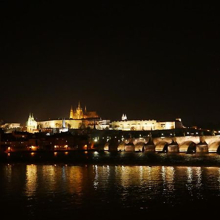 Grace Apartment By Prague Castle Esterno foto