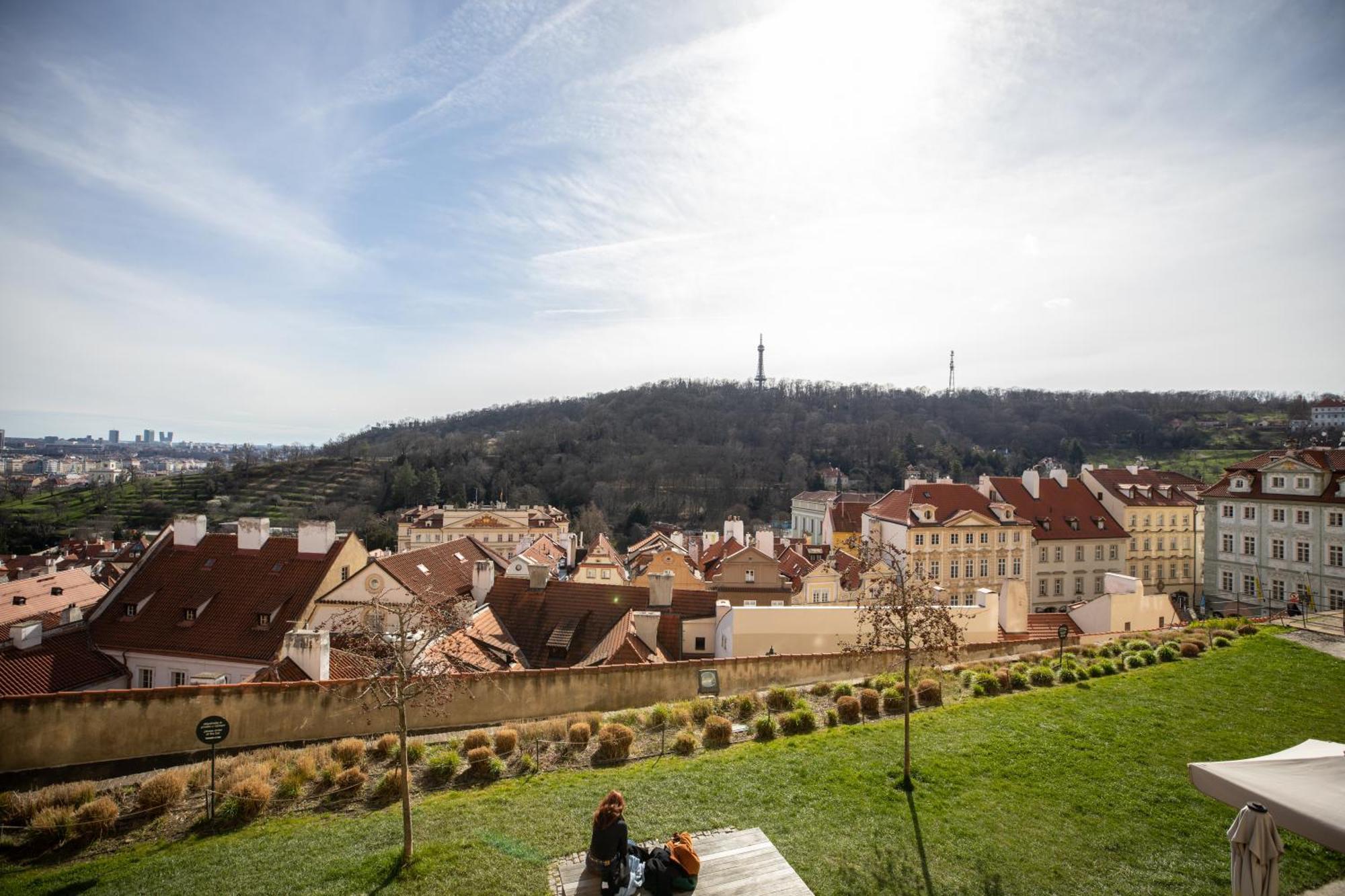 Grace Apartment By Prague Castle Esterno foto